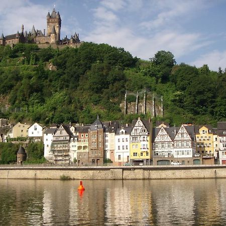 Haus Burgfrieden Cochem Hotel Exterior photo
