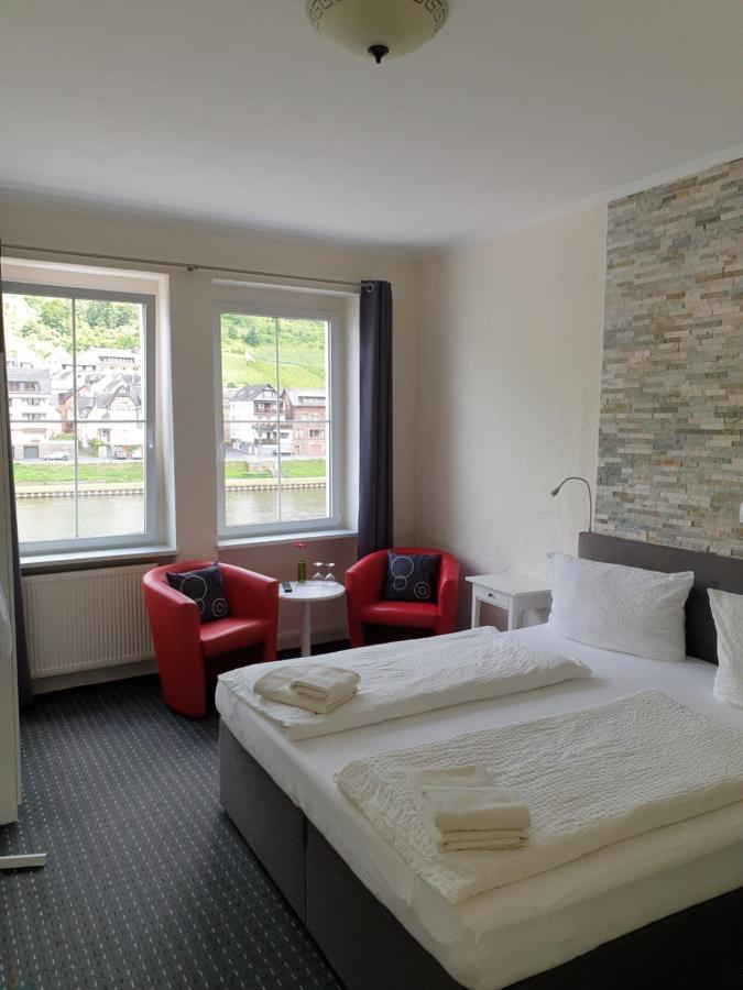 Haus Burgfrieden Cochem Hotel Exterior photo